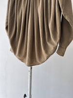 many pleats balloon blouse