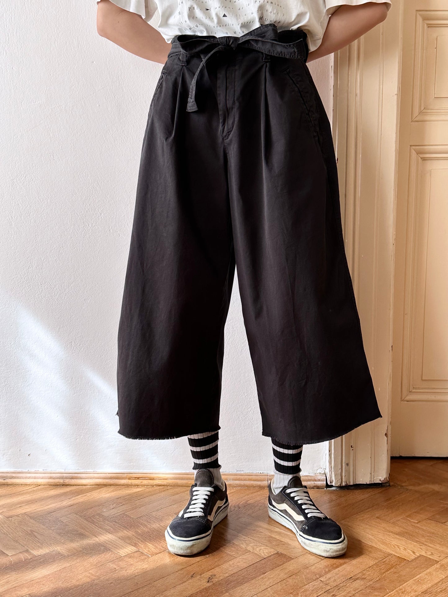 GAP 3/4 cropped baggy pants