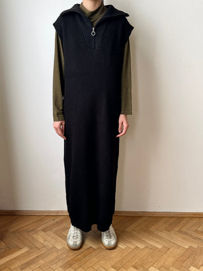 Black knit sleeveless dress