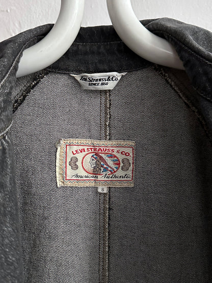 80's Levi's Black denim coat Vintage Made in Italy 80年代 リーバイス ブラックデニム コート Rare レア イタリア製 ヴィンテージ Toto Praha Vintage clothing store Antique shop Prague 古着屋 アンティークショップ プラハ ユーロ古着  ヨーロッパ古着 古着卸 