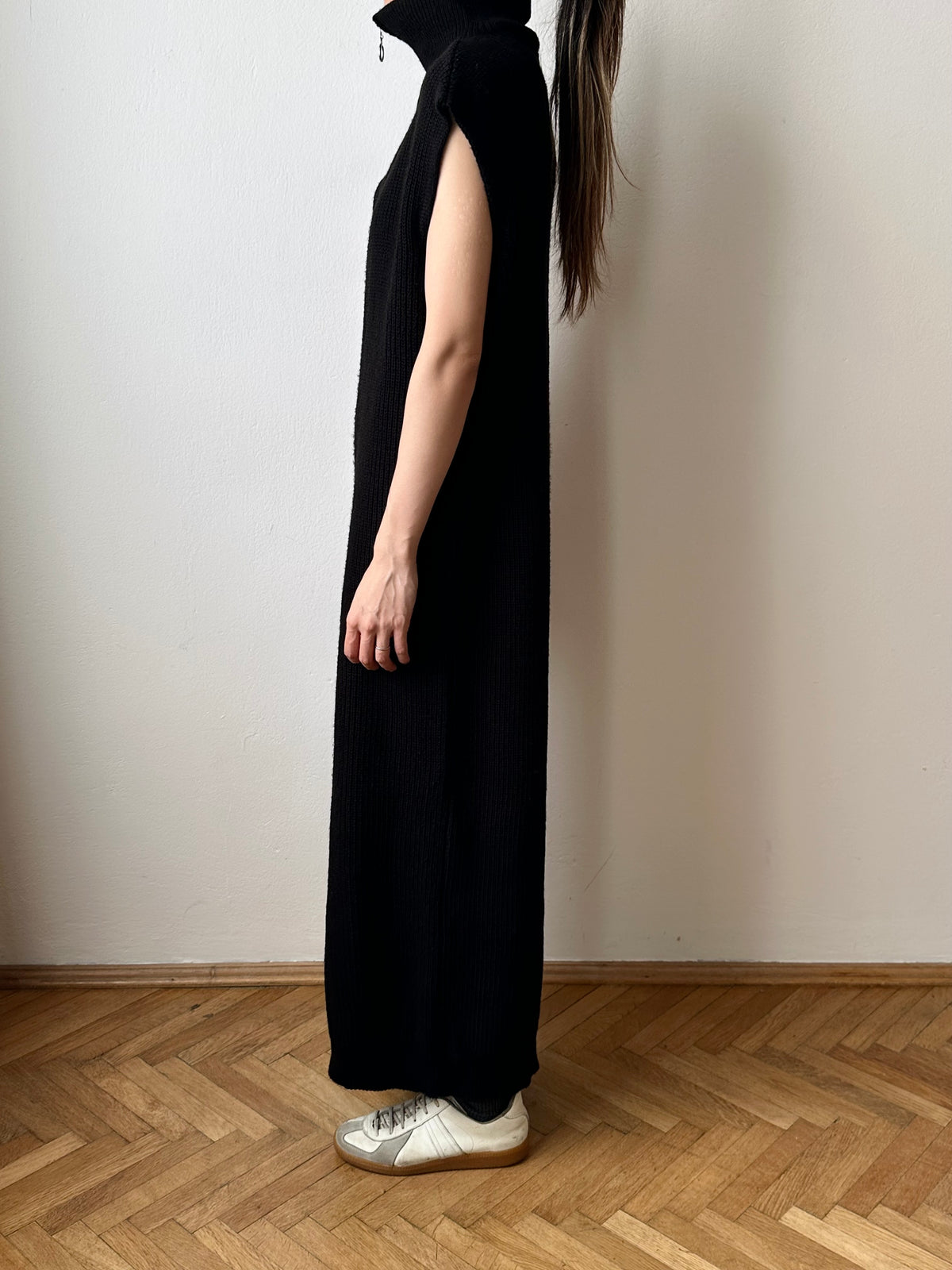 Black knit sleeveless dress
