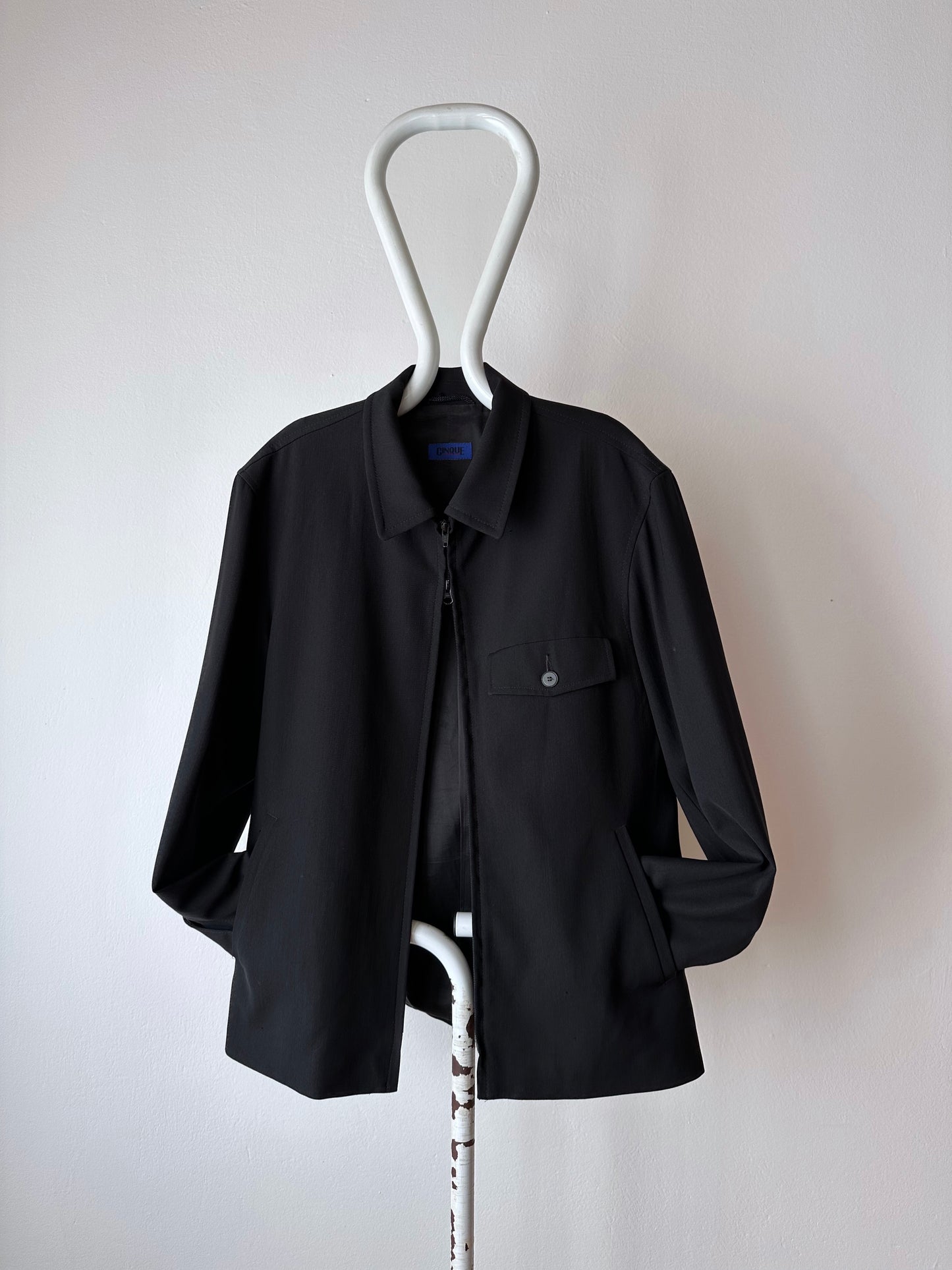 Black sport jkt