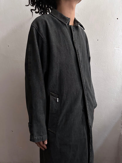 80's Levi's Black denim coat Vintage Made in Italy 80年代 リーバイス ブラックデニム コート Rare レア イタリア製 ヴィンテージ Toto Praha Vintage clothing store Antique shop Prague 古着屋 アンティークショップ プラハ ユーロ古着  ヨーロッパ古着 古着卸 