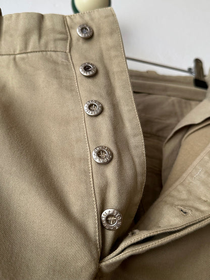 1980s Stone Island beige chinos 80年代 Massimo osti マッシモマッシモオスティ Made in Italy イタリア製 ストーンアイランド ベージュ チノパン Toto Praha Vintage clothing shop Antique shop 古着屋 プラハ Showroom appointment Prague ユーロ古着 ヨーロッパ古着 古着卸 ヴィンテージ