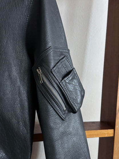 1990s German Air Force Leather Flight Jacket Luftwaffe Bundeswehr ドイツ軍 空軍 パイロット Pilot jacket エアフォース グレー 灰色 レザー ジャケット 90年代 Toto Praha Vintage clothing shop Antique shop 古着屋 プラハ Showroom appointment Prague ユーロ古着 ヨーロッパ古着 古着卸 ヴィンテージ