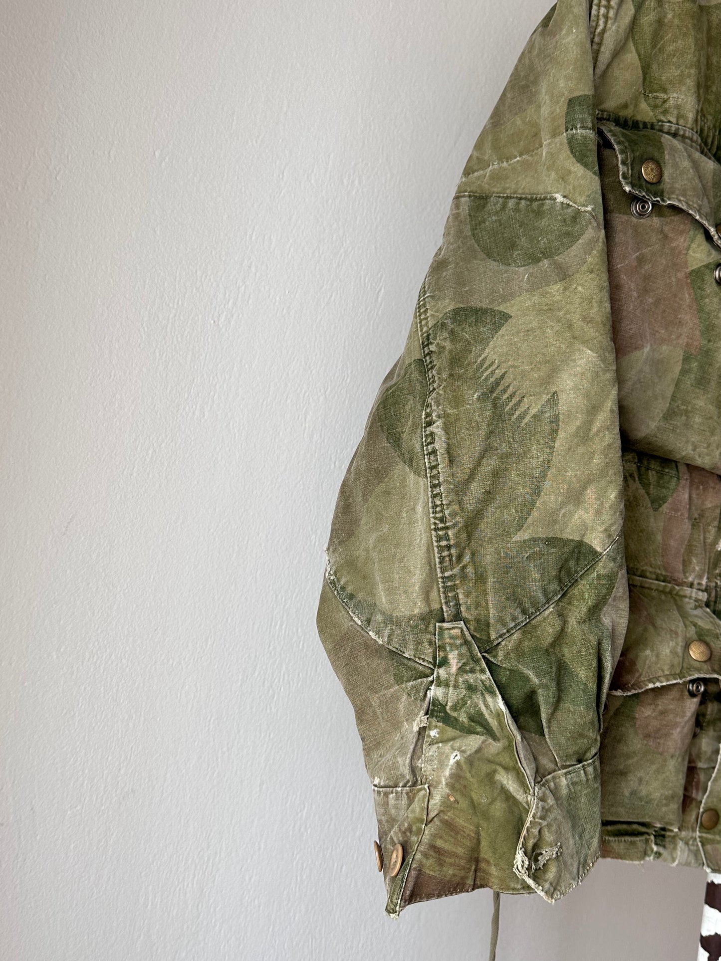 1956s Belgian army parachute smock