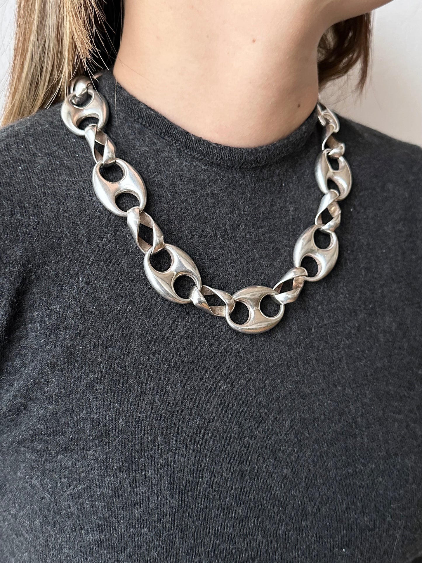 France massilve maliner anchor chain
necklace French big silver metal chrome jewelry 古着屋 ヴィンテージショップ アンティークショップ シルバージュエリー ヴィンテージ フランス チェコ プラハ Czech Prague Praha vintage store antique shop