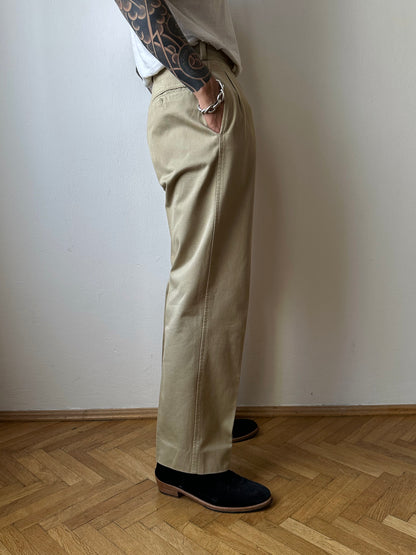 1980s Stone Island beige chinos 80年代 Massimo osti マッシモマッシモオスティ Made in Italy イタリア製 ストーンアイランド ベージュ チノパン Toto Praha Vintage clothing shop Antique shop 古着屋 プラハ Showroom appointment Prague ユーロ古着 ヨーロッパ古着 古着卸 ヴィンテージ
