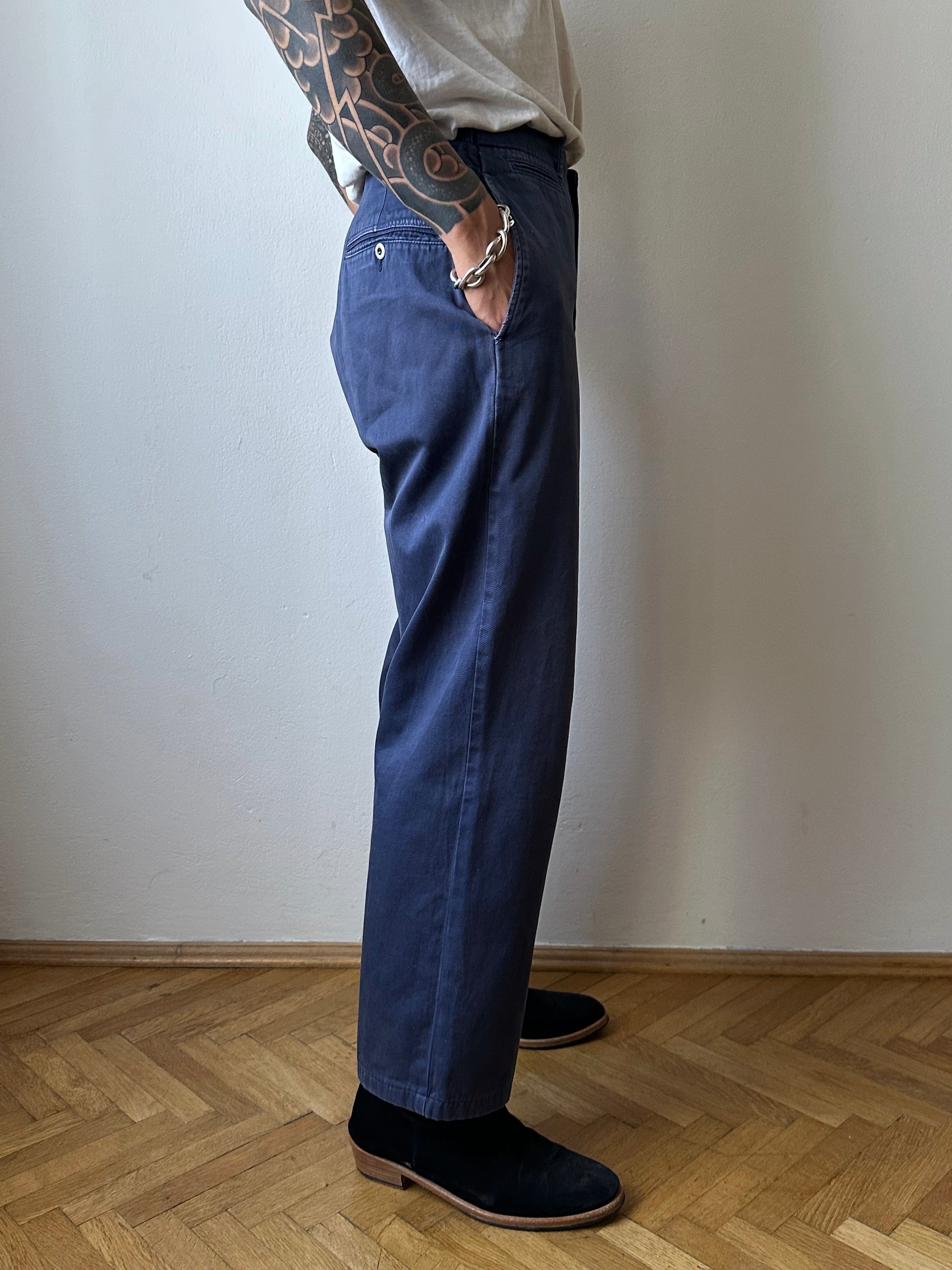1980s Stone Island navy chinos 80年代 Massimo osti マッシモマッシモオスティ Made in Italy イタリア製 ストーンアイランド 紺色 チノパン Toto Praha Vintage clothing shop Antique shop 古着屋 プラハ Showroom appointment Prague ユーロ古着 ヨーロッパ古着 古着卸 ヴィンテージ