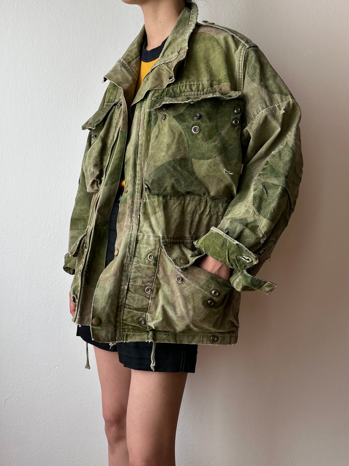 1956s Belgian army parachute smock