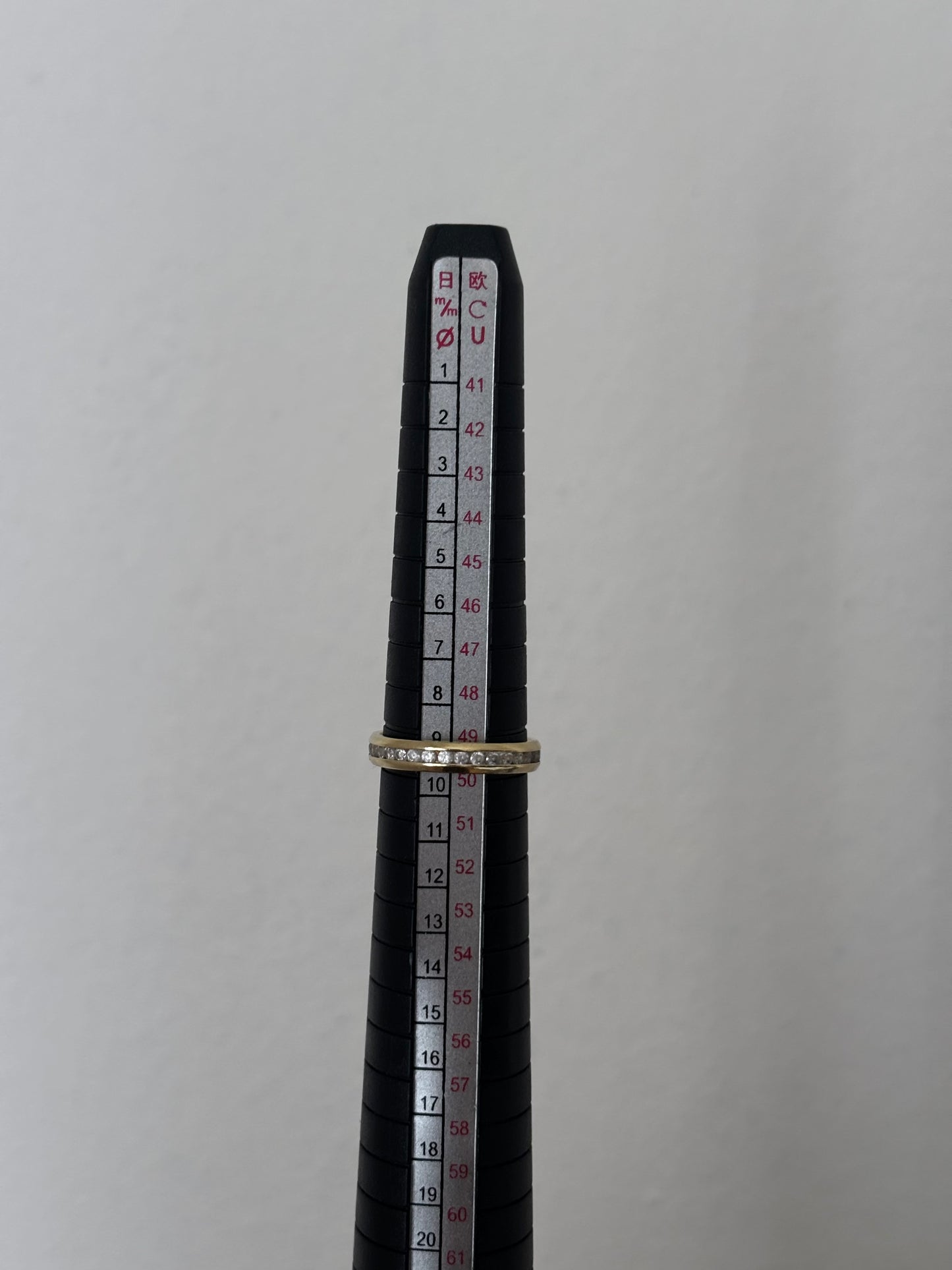 1970s eternity ring Au585/Zircon