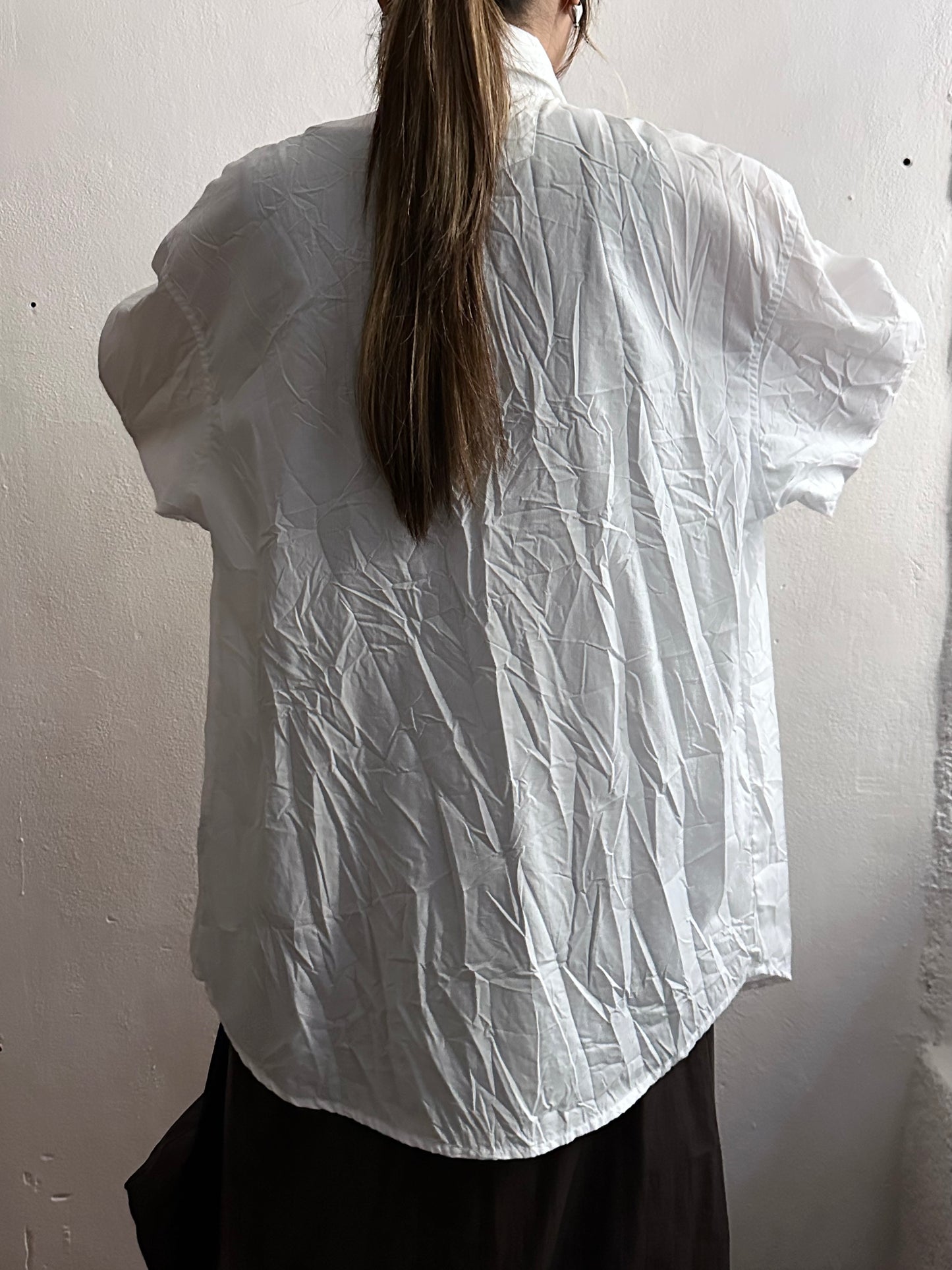 90s crinkled shirt