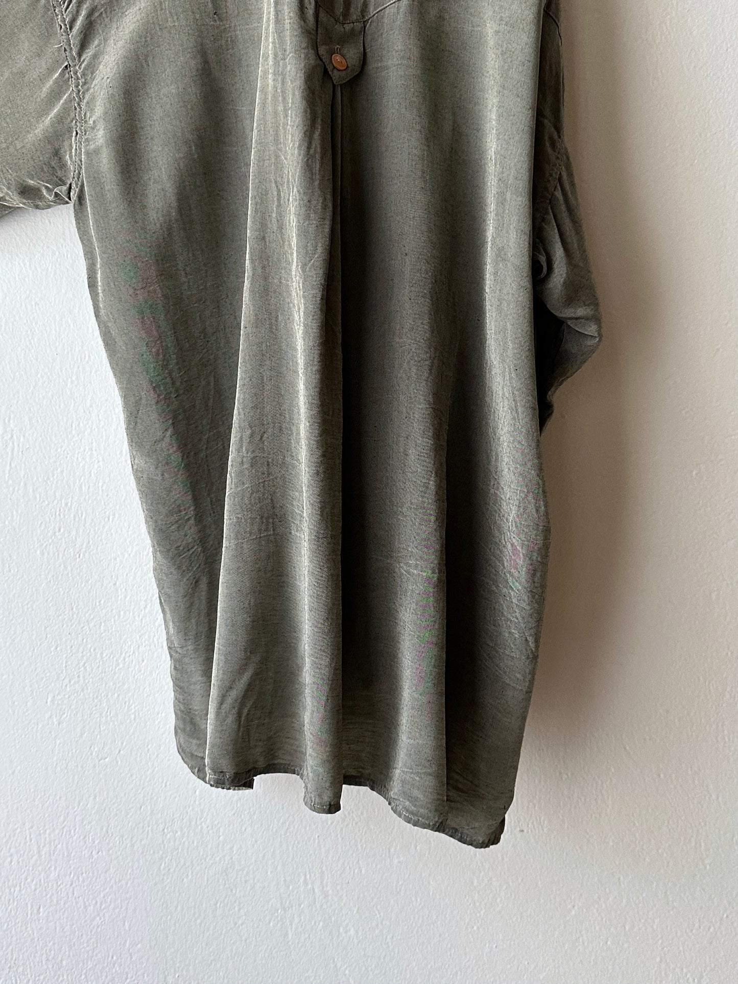 1980s Italy Viscosa shirt