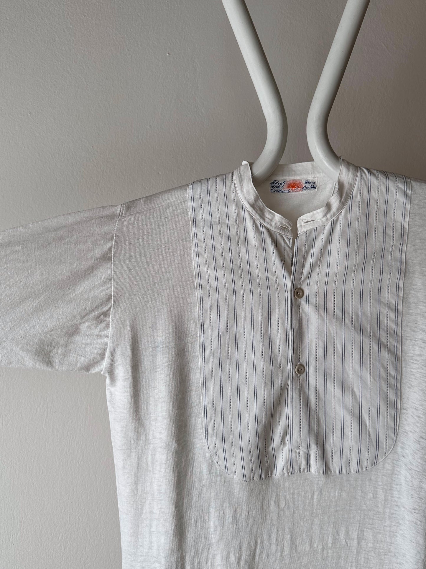 Vintage pullover shirt