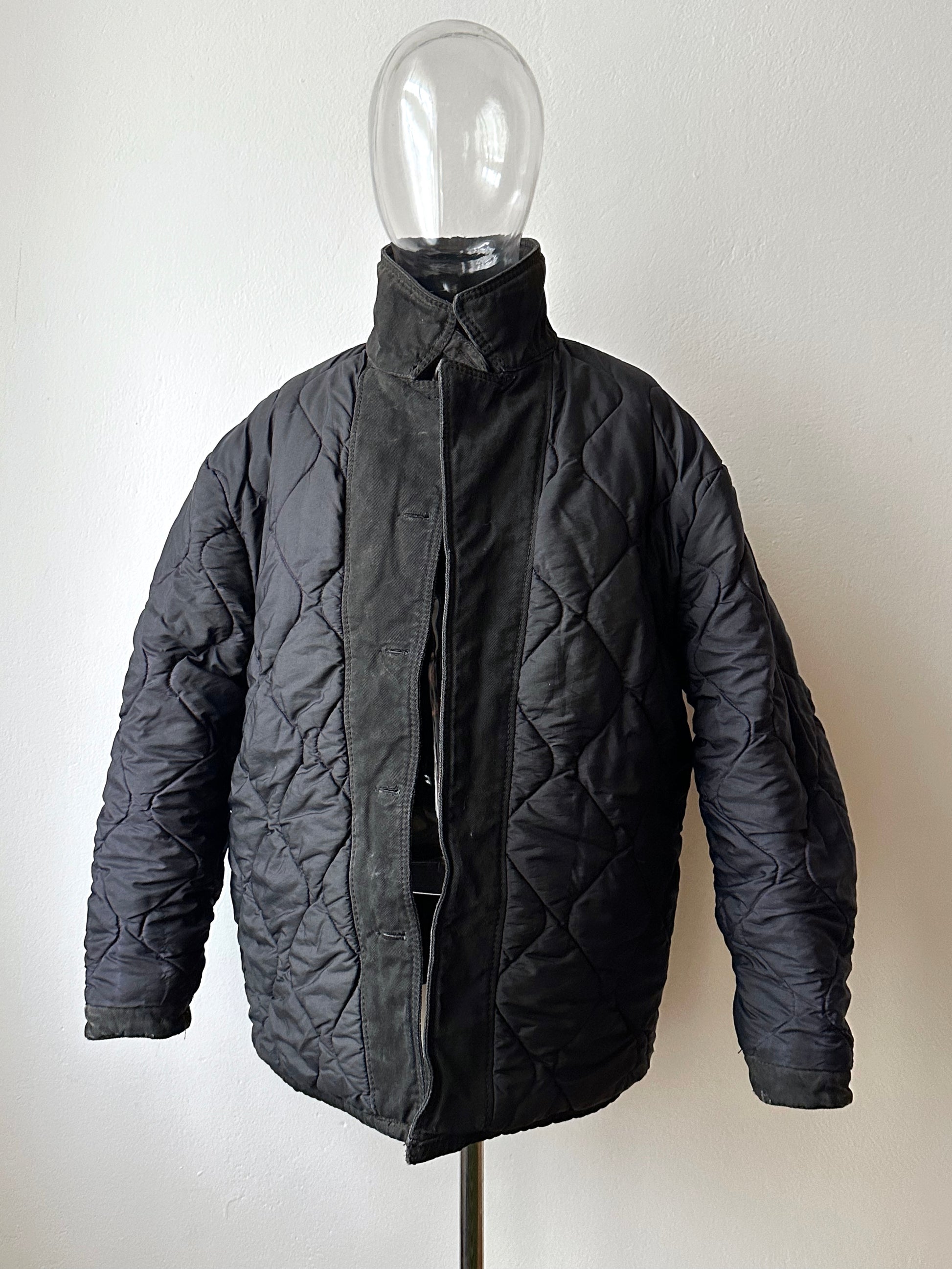 1990's Armani Jeans 90年代 アルマーニ ジーンズ Vintage ヴィンテージ Hunting jacket ハンティングジャケット Toto Praha Vintage clothing store Antique shop Prague 古着屋 ユーロ古着 Made in Italy ヨーロッパ古着 Black 