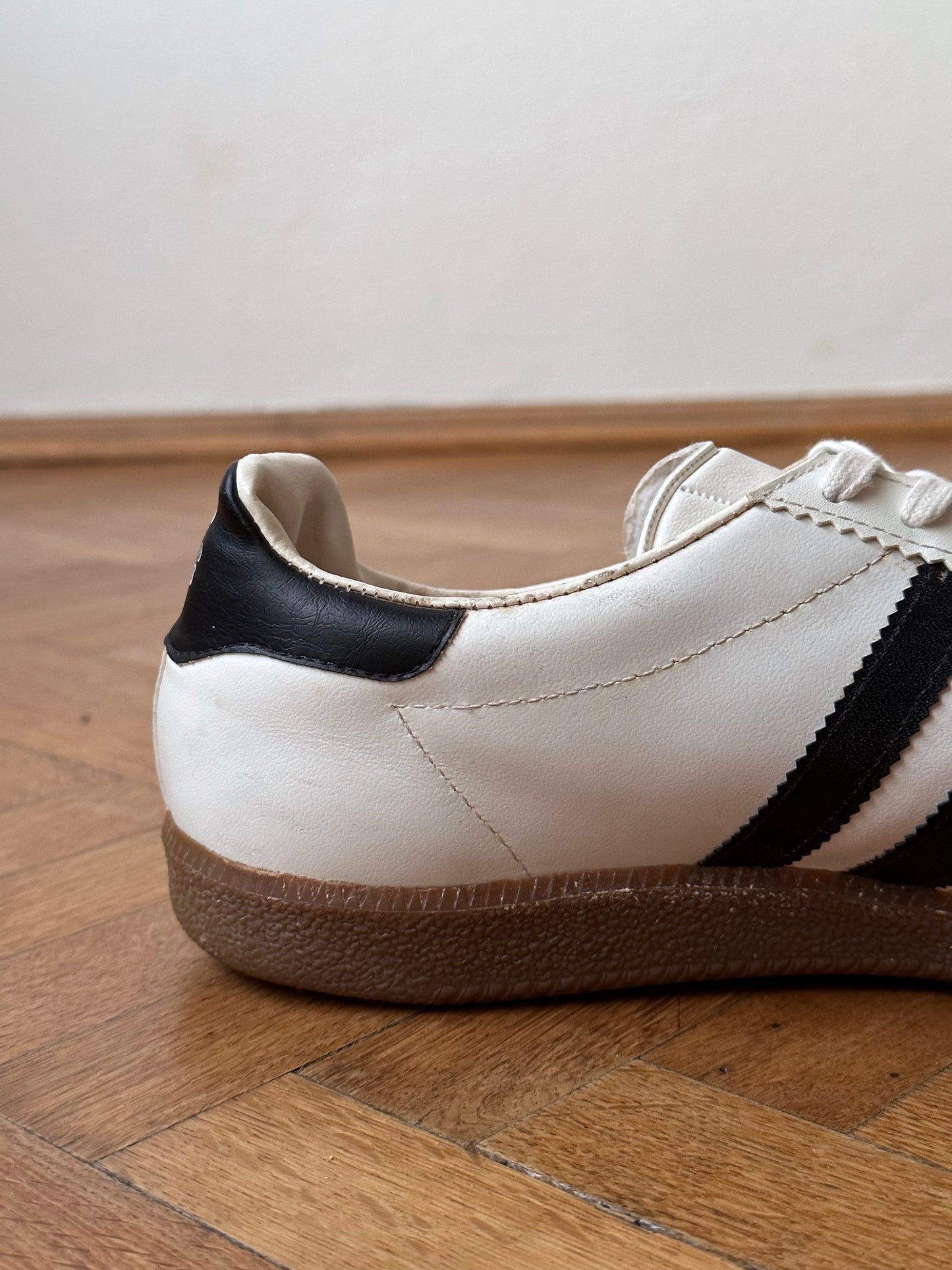 80s Adidas Universal  - 27.5cm