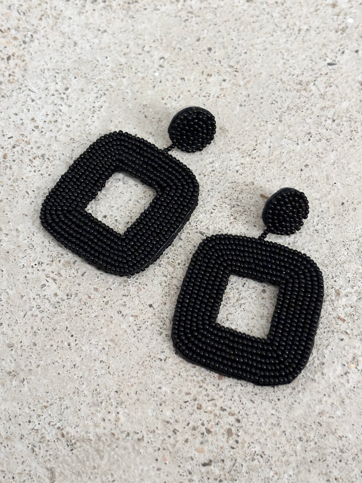 handmade black beads earrings