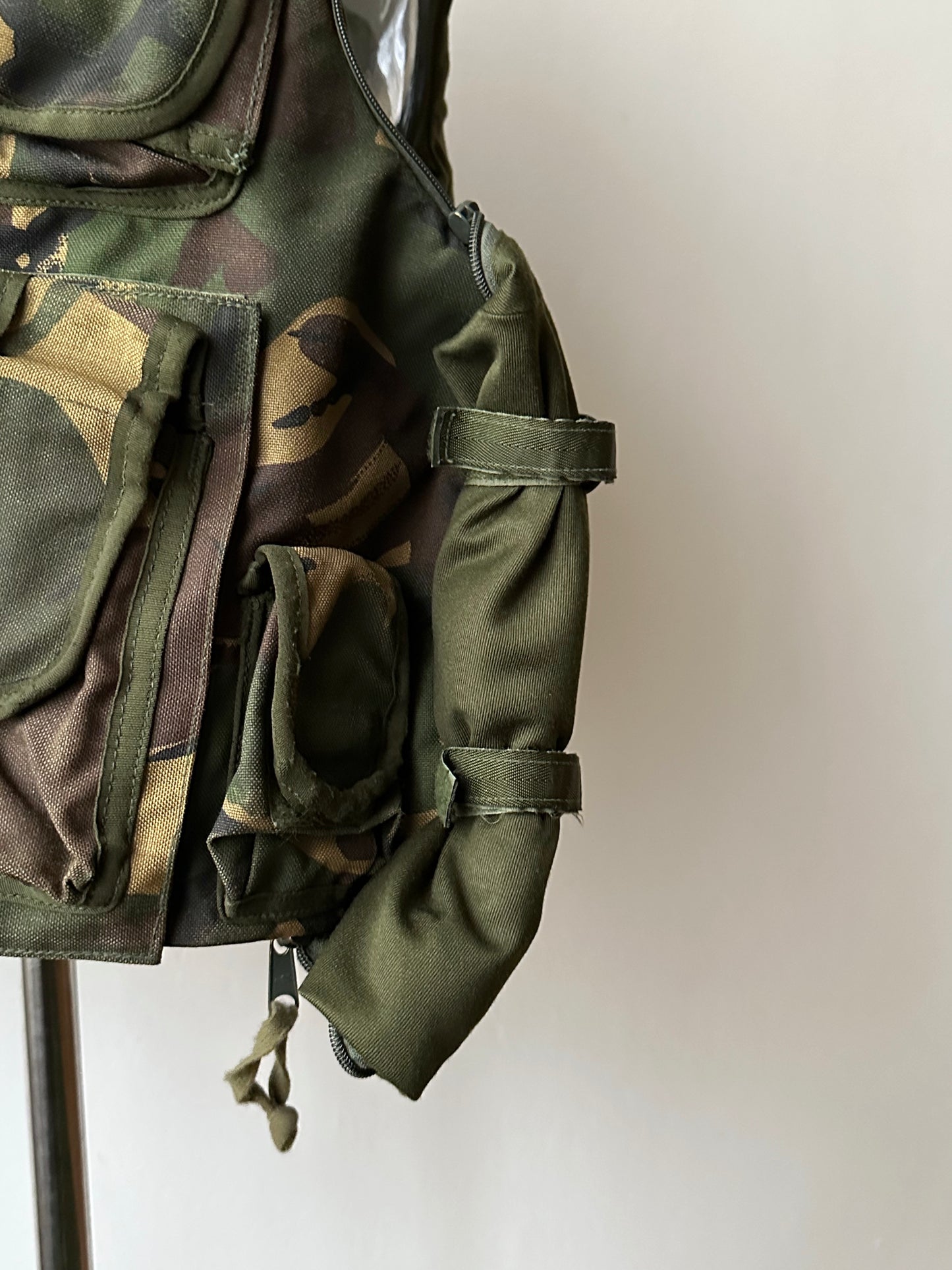 90s uk military afv crew vest