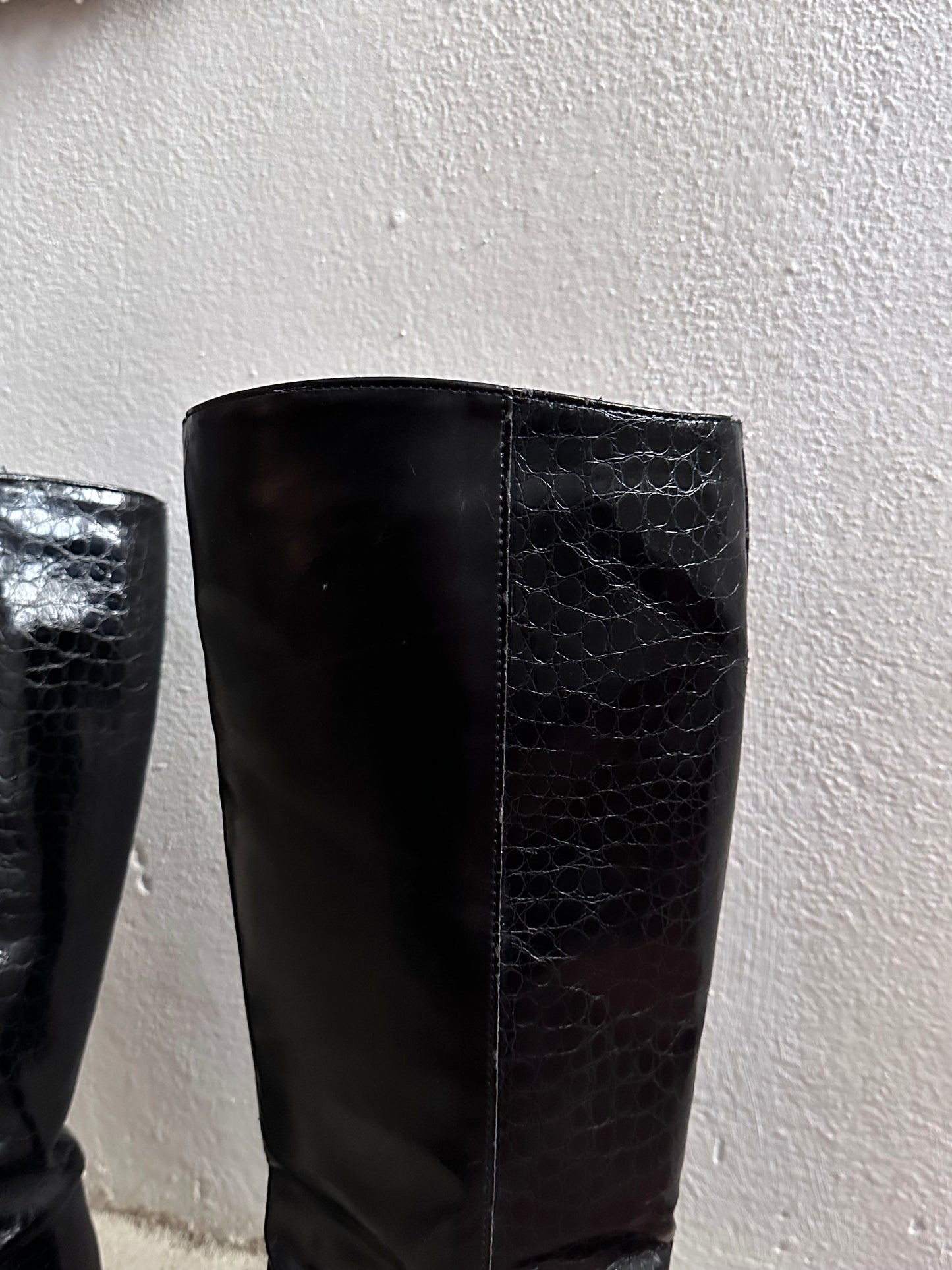 Late 70s-80s PERTTI PALMROTH Black leather boots - sz 8h