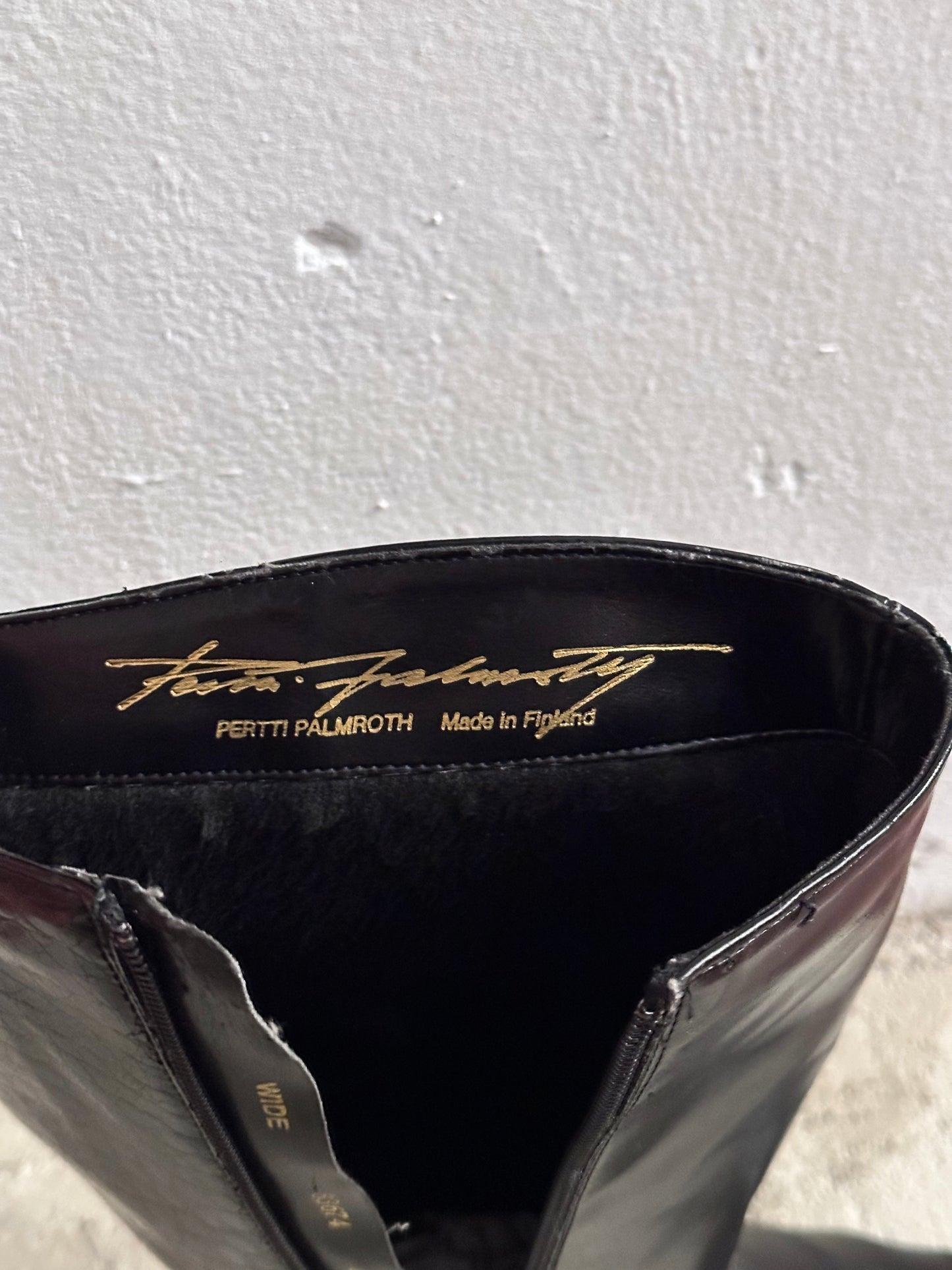 Late 70s-80s PERTTI PALMROTH Black leather boots - sz 8h