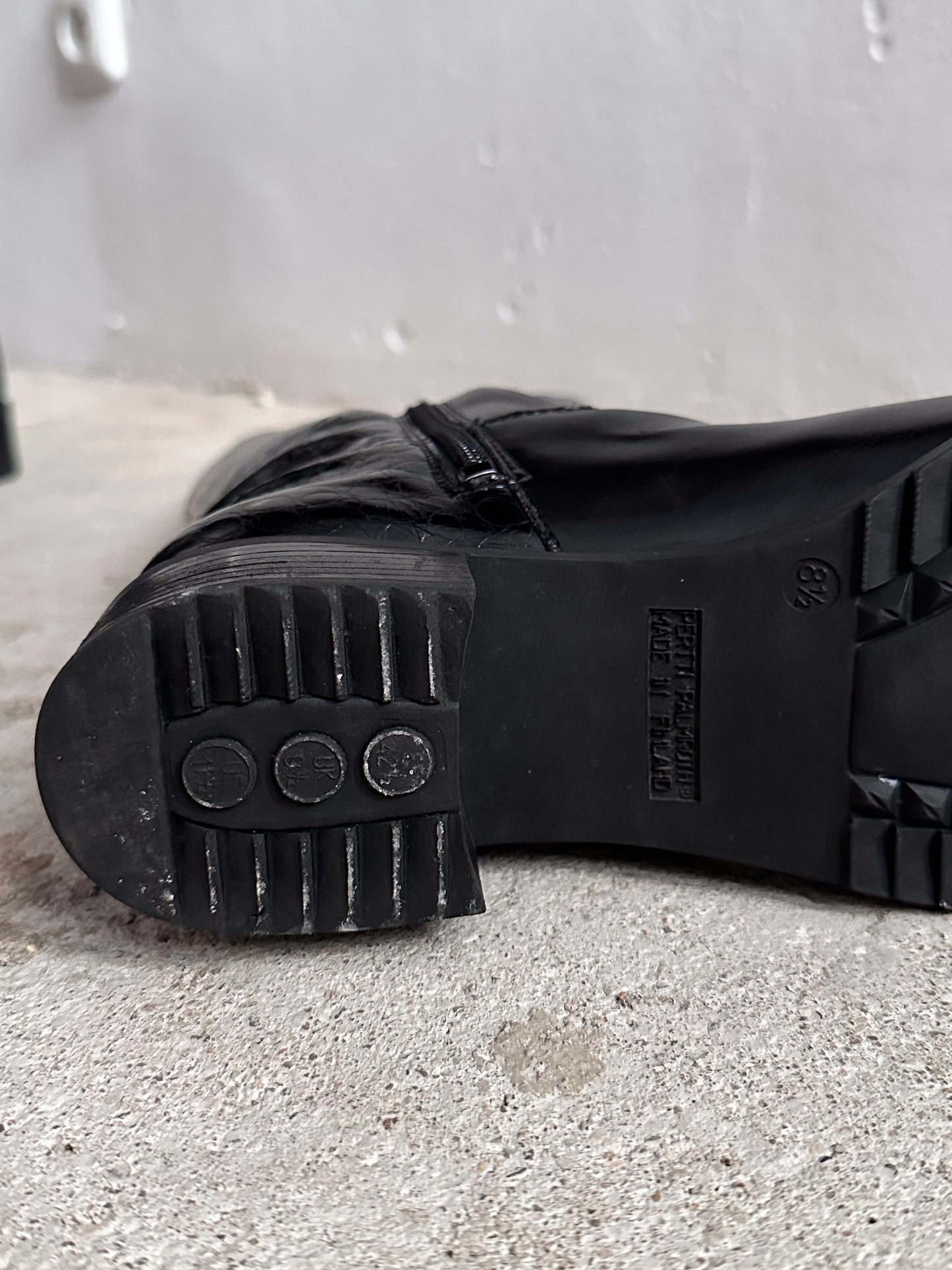 Late 70s-80s PERTTI PALMROTH Black leather boots - sz 8h