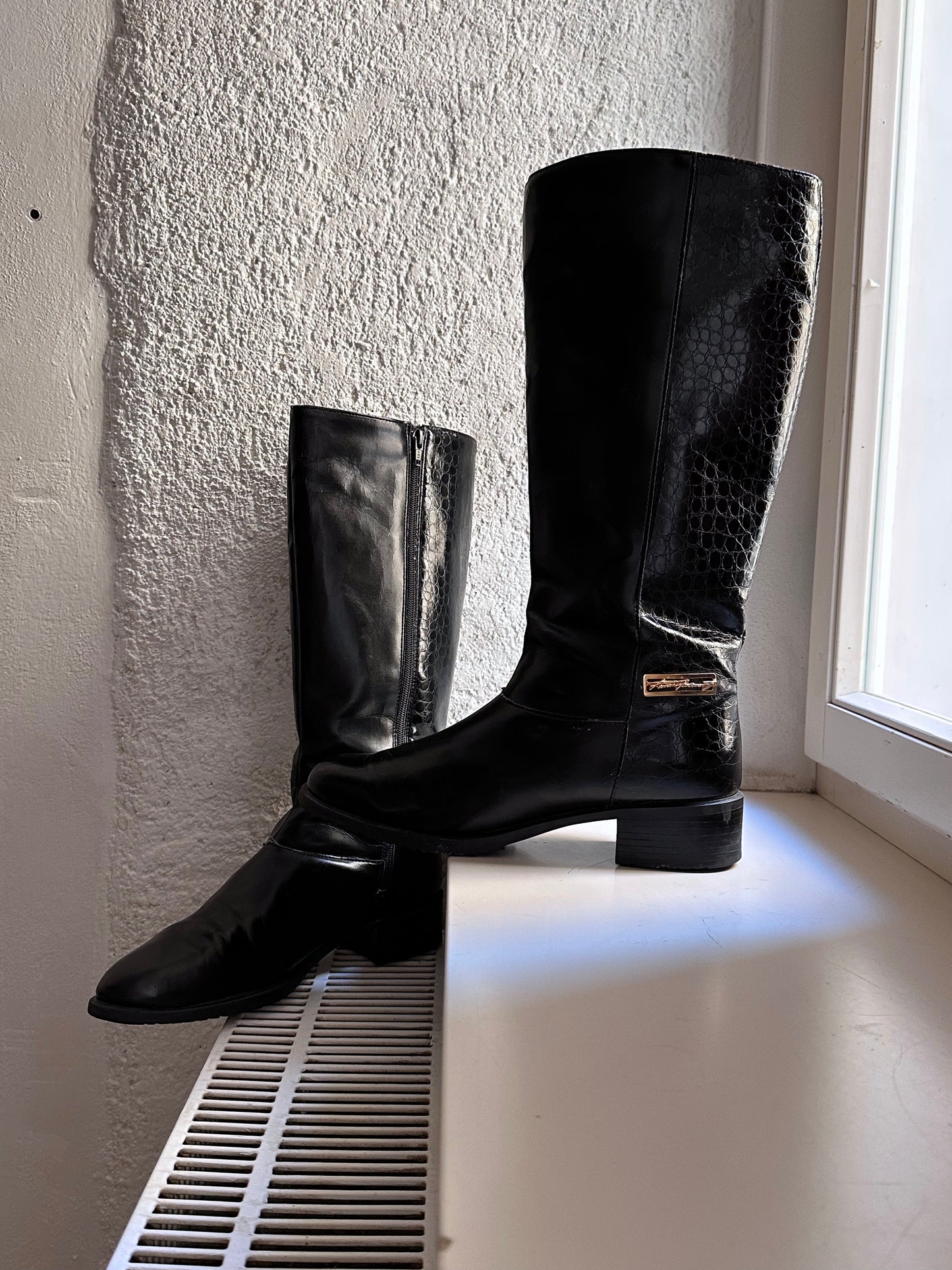 Late 70s-80s PERTTI PALMROTH Black leather boots - sz 8h