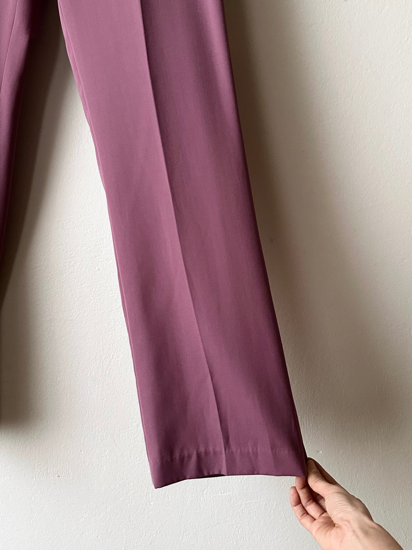 Purple smoke wrinkleless trouser