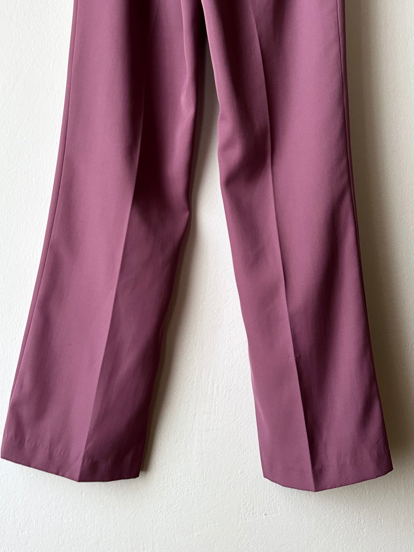 Purple smoke wrinkleless trouser