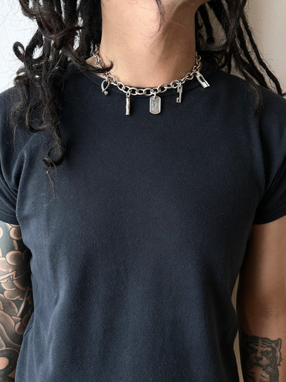 GUCCI vintage silver 925 charm necklace chain horsebit plate tag horn グッチ チャームネックレス チェーンネックレス ヴィンテージシルバー チャーム シルバー ヴィンテージ 古着屋 ヴィンテージショップ アンティークショップ vintage store antique shop Prague プラハ チェコ