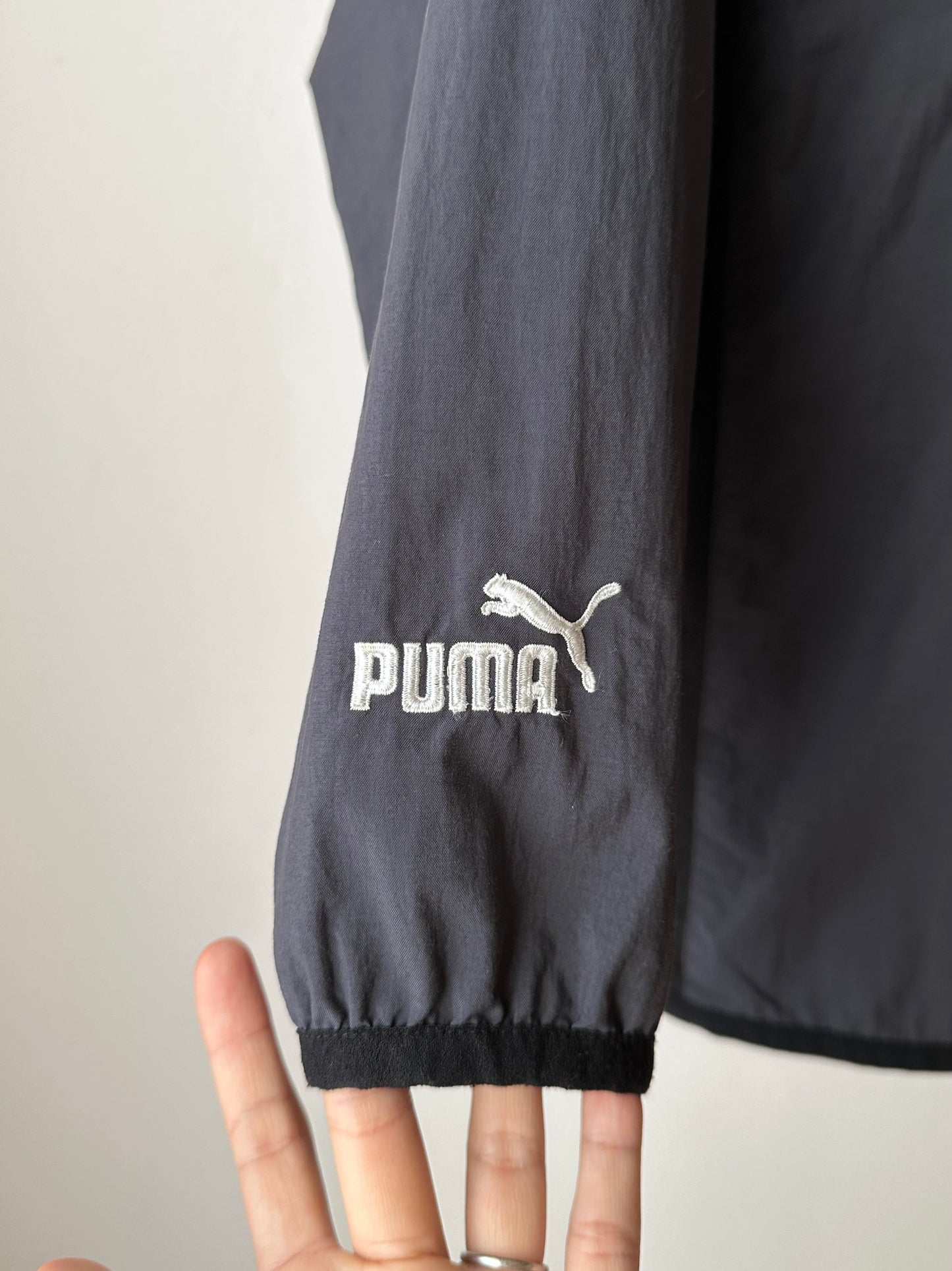 early 2000's PUMA packable nylon active smock