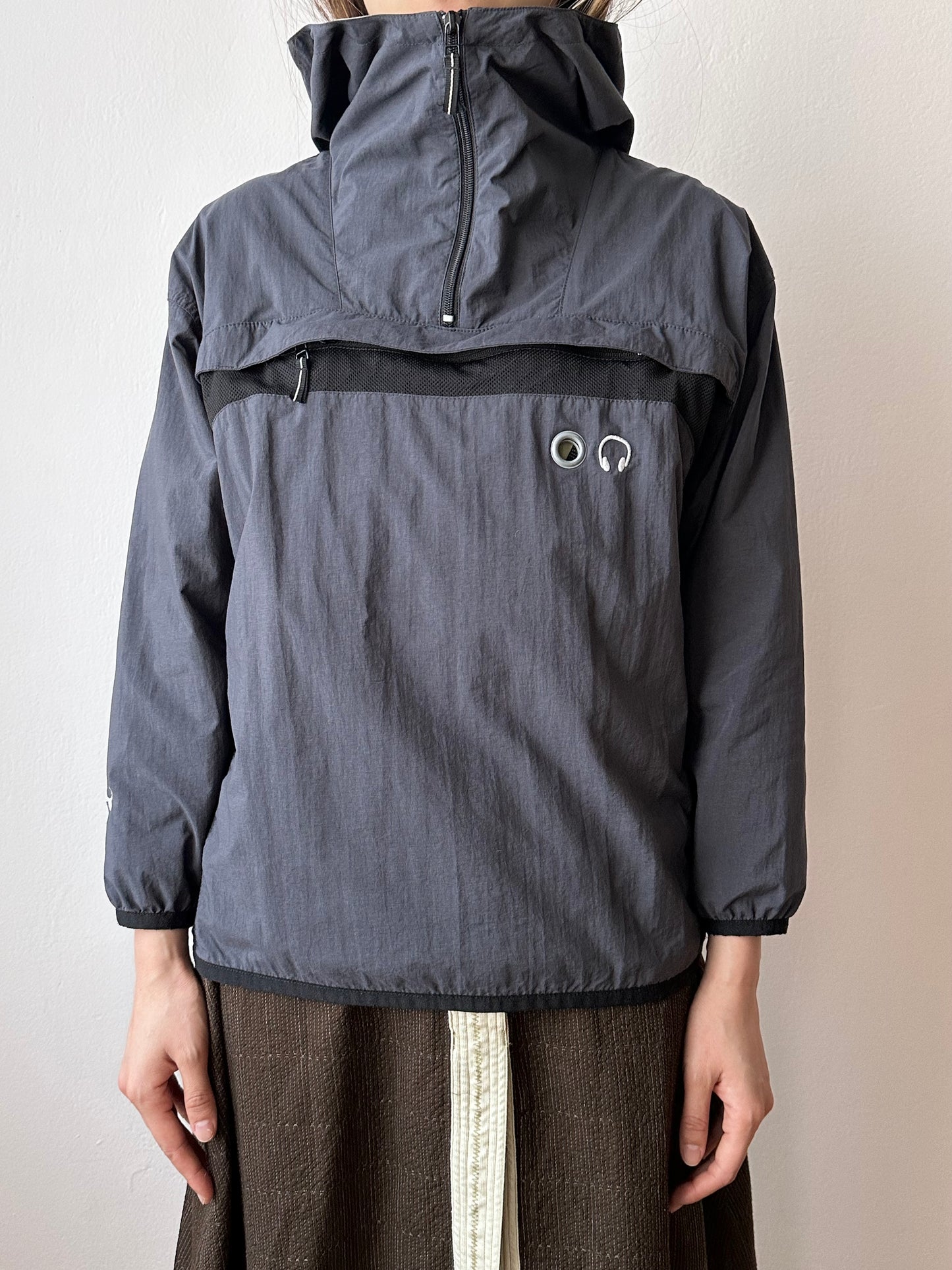 early 2000's PUMA packable nylon active smock