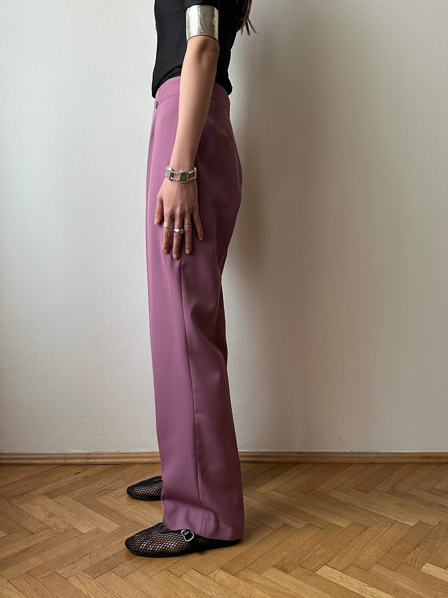 Purple smoke wrinkleless trouser