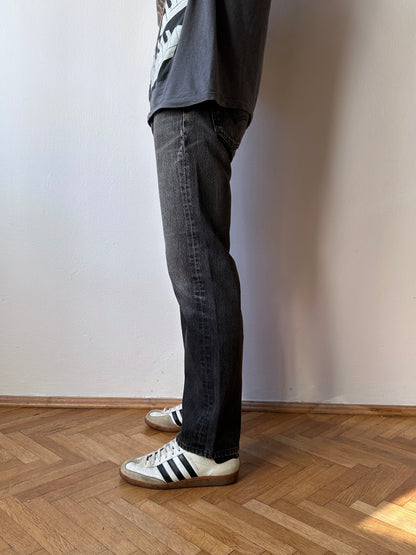 Levi's 501 Black Denim Trousers Vintage Toto Praha Vintage clothing store Antique shop Prague Wholesale 90's 1990's 