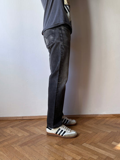 Levi's 501 Black Denim Trousers Vintage Toto Praha Vintage clothing store Antique shop Prague Wholesale 90's 1990's 
