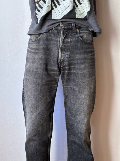 Levi's 501 Black Denim Trousers Vintage Toto Praha Vintage clothing store Antique shop Prague Wholesale 90's 1990's 