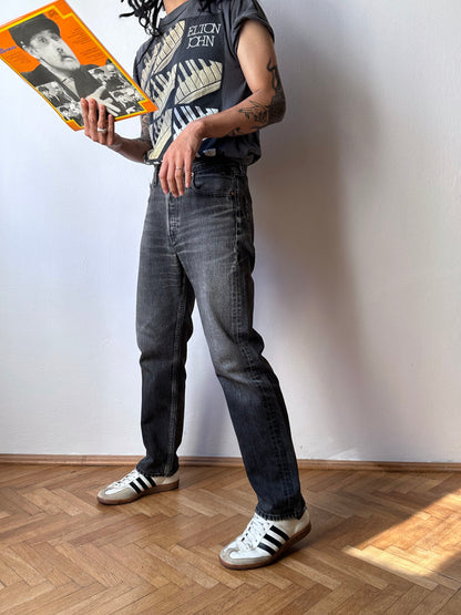 Levi's 501 Black Denim Trousers Vintage Toto Praha Vintage clothing store Antique shop Prague Wholesale 90's 1990's 