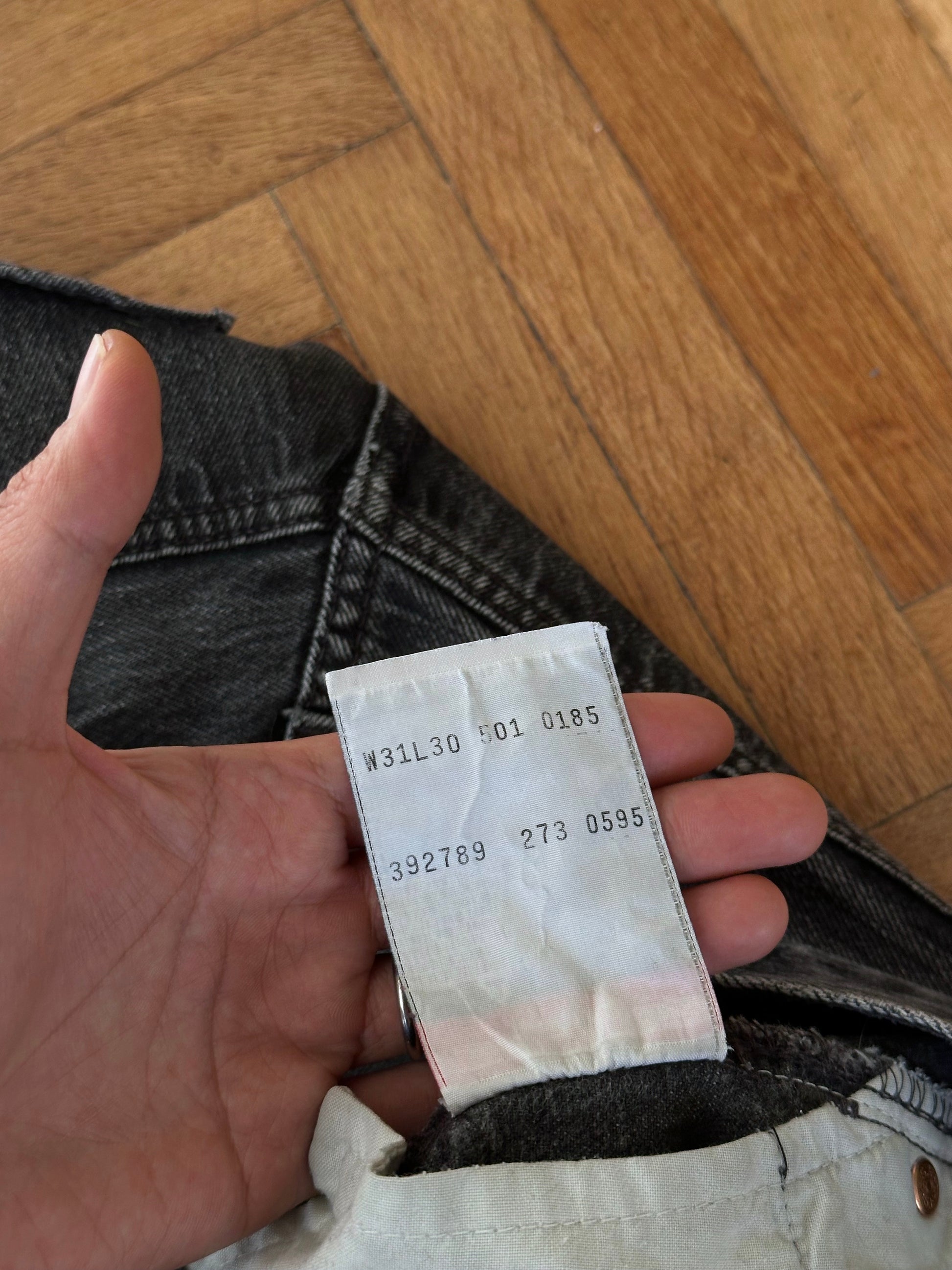 Levi's 501 Black Denim Trousers Vintage Toto Praha Vintage clothing store Antique shop Prague Wholesale 90's 1990's 