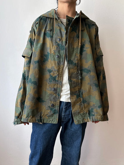 East German NVA Blumentarn Camo Sniper Jacket 東ドイツ軍 60's Toto Praha Prague Vintage clothing store Antique shop アンティークショップ 古着屋 人民軍 スナイパー ヴィンテージ military ミリタリー ユーロ古着 ユーロミリタリー ヨーロッパ古着 ヨーロッパミリタリー 古着卸 60年代 Rare レア 