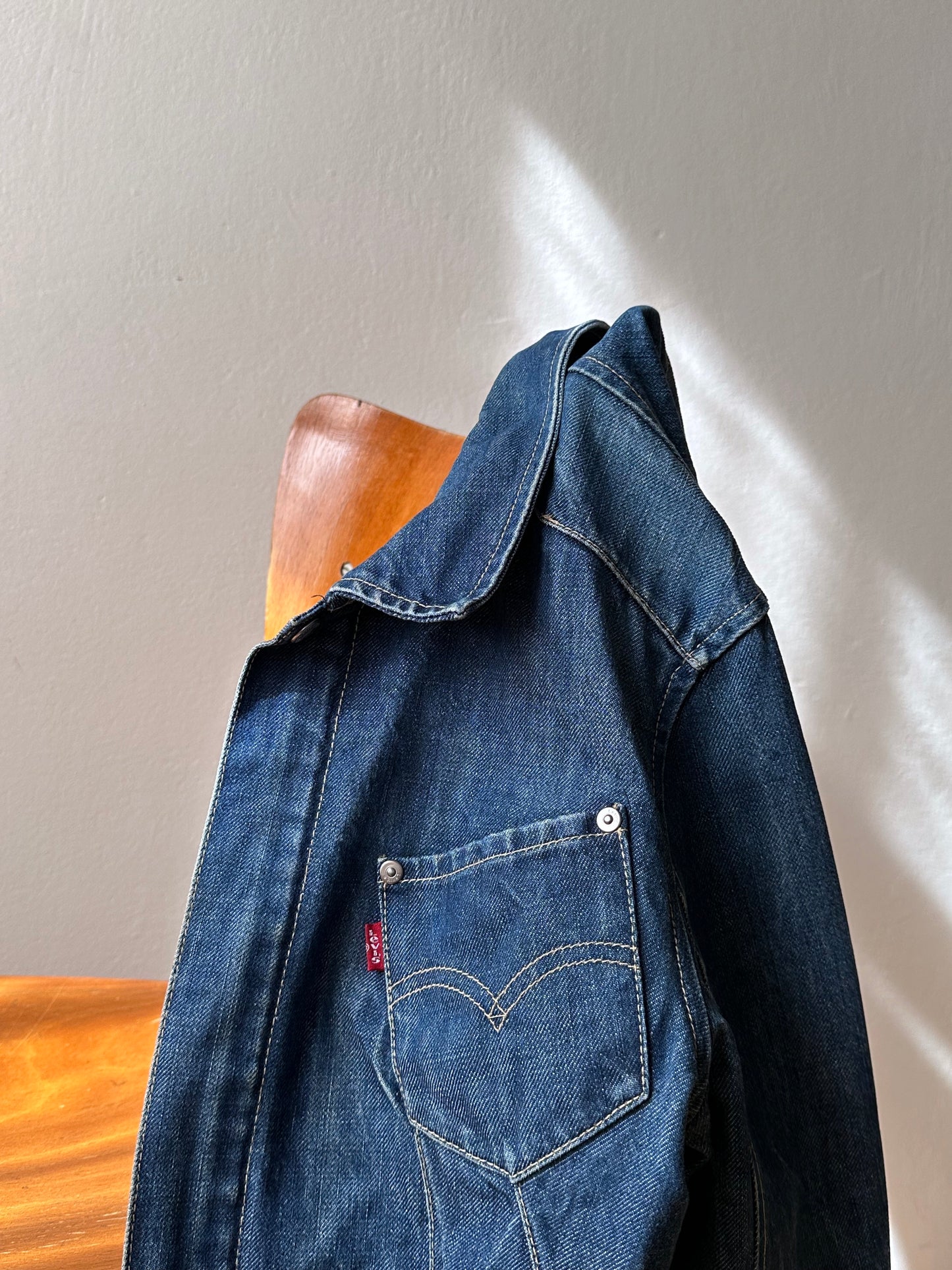 Levi's Engineered Jeans リーバイス early 2000's デニム Vintage ヴィンテージ TOTO Praha Vintage clothing store Antique shop 古着屋 プラハ Prague アンティークストア