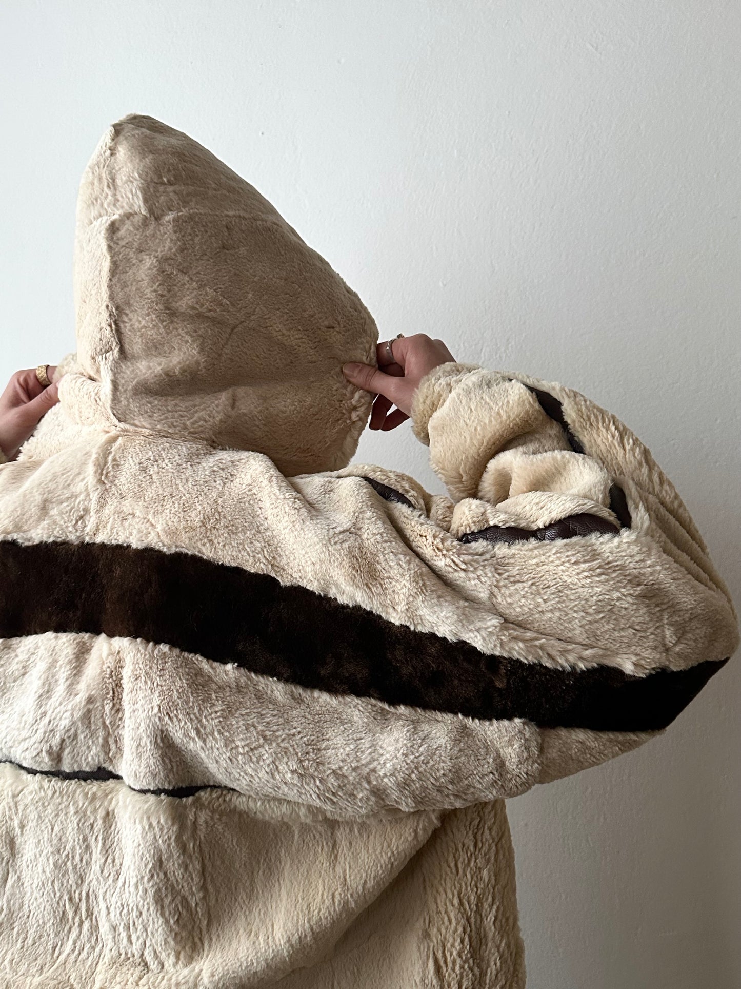 -60s Czechoslovakia real fur zip-up parka