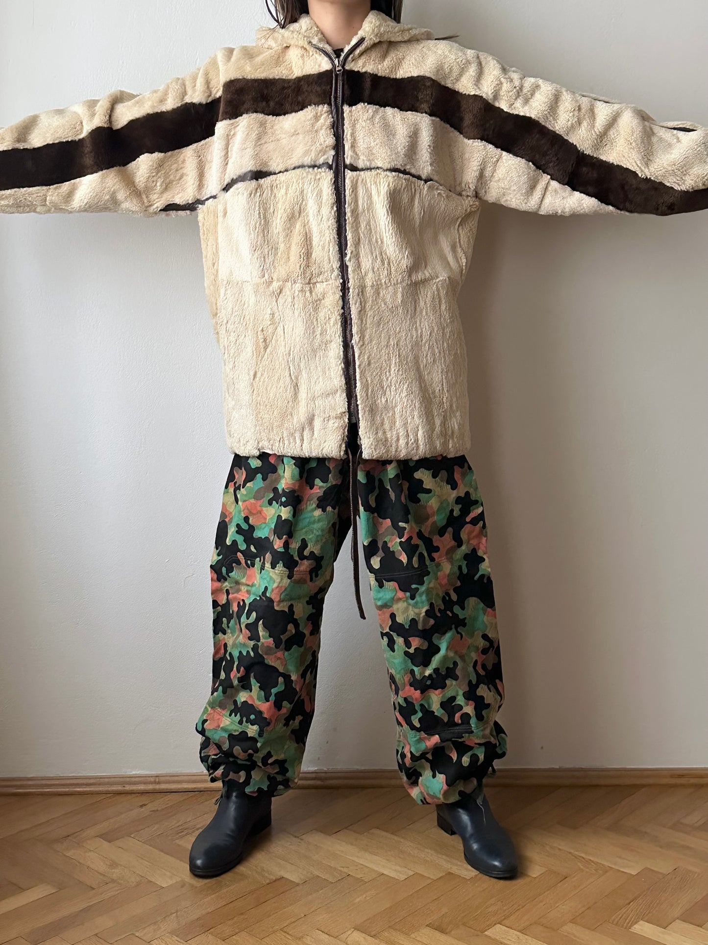 -60s Czechoslovakia real fur zip-up parka