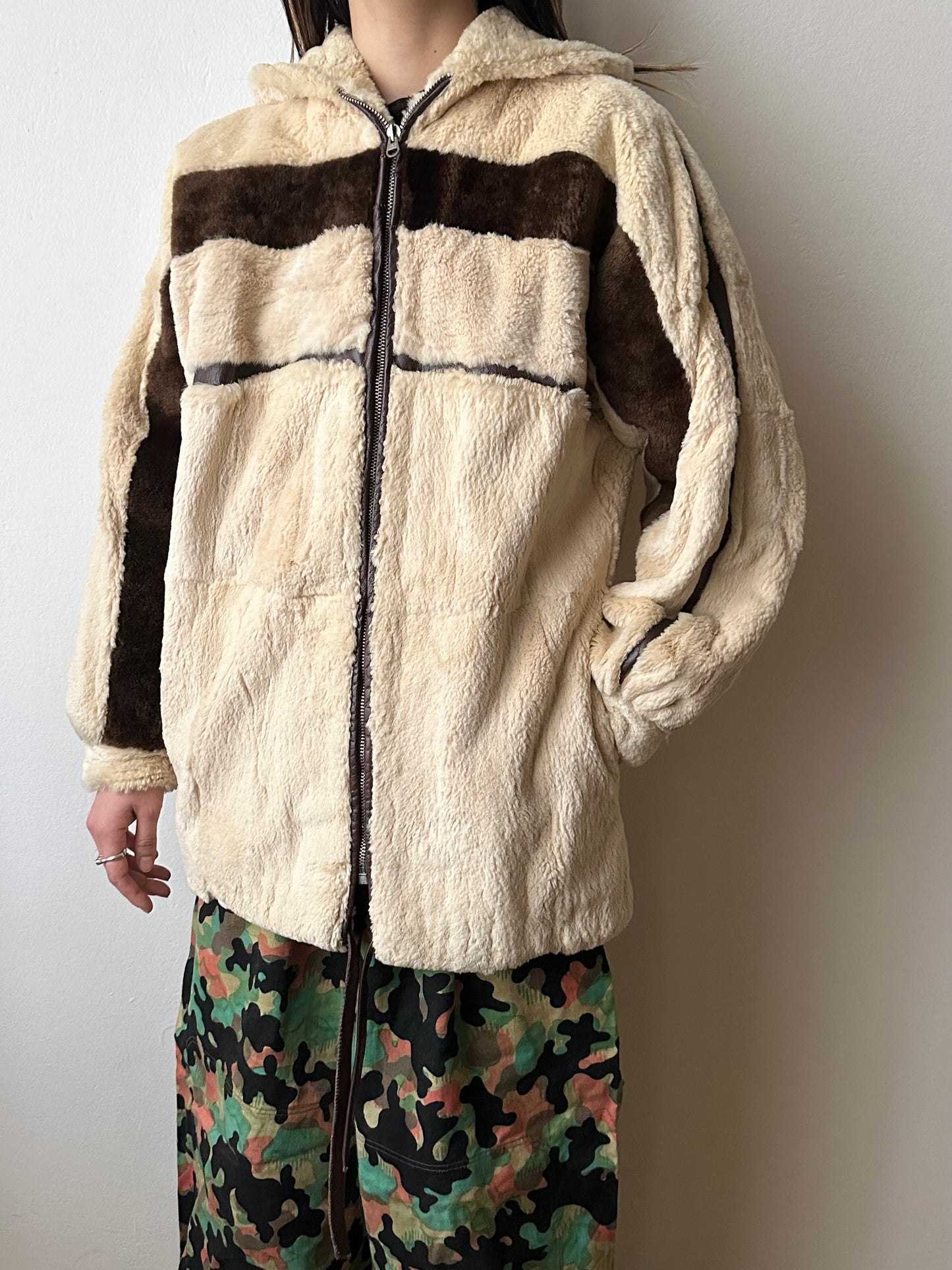 -60s Czechoslovakia real fur zip-up parka