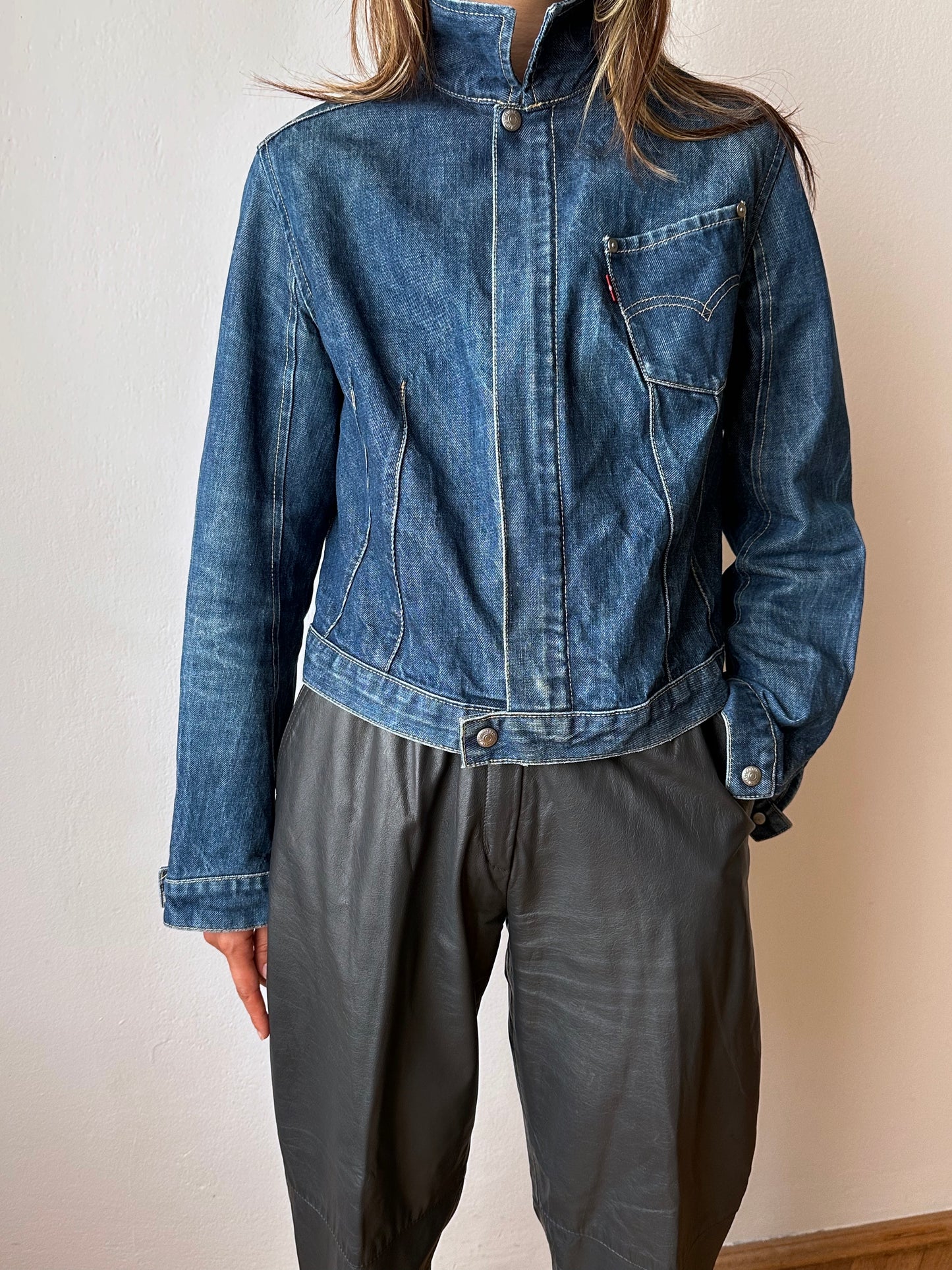 Levi's Engineered Jeans リーバイス early 2000's デニム Vintage ヴィンテージ TOTO Praha Vintage clothing store Antique shop 古着屋 プラハ Prague アンティークストア