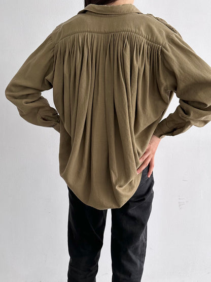 many pleats balloon blouse