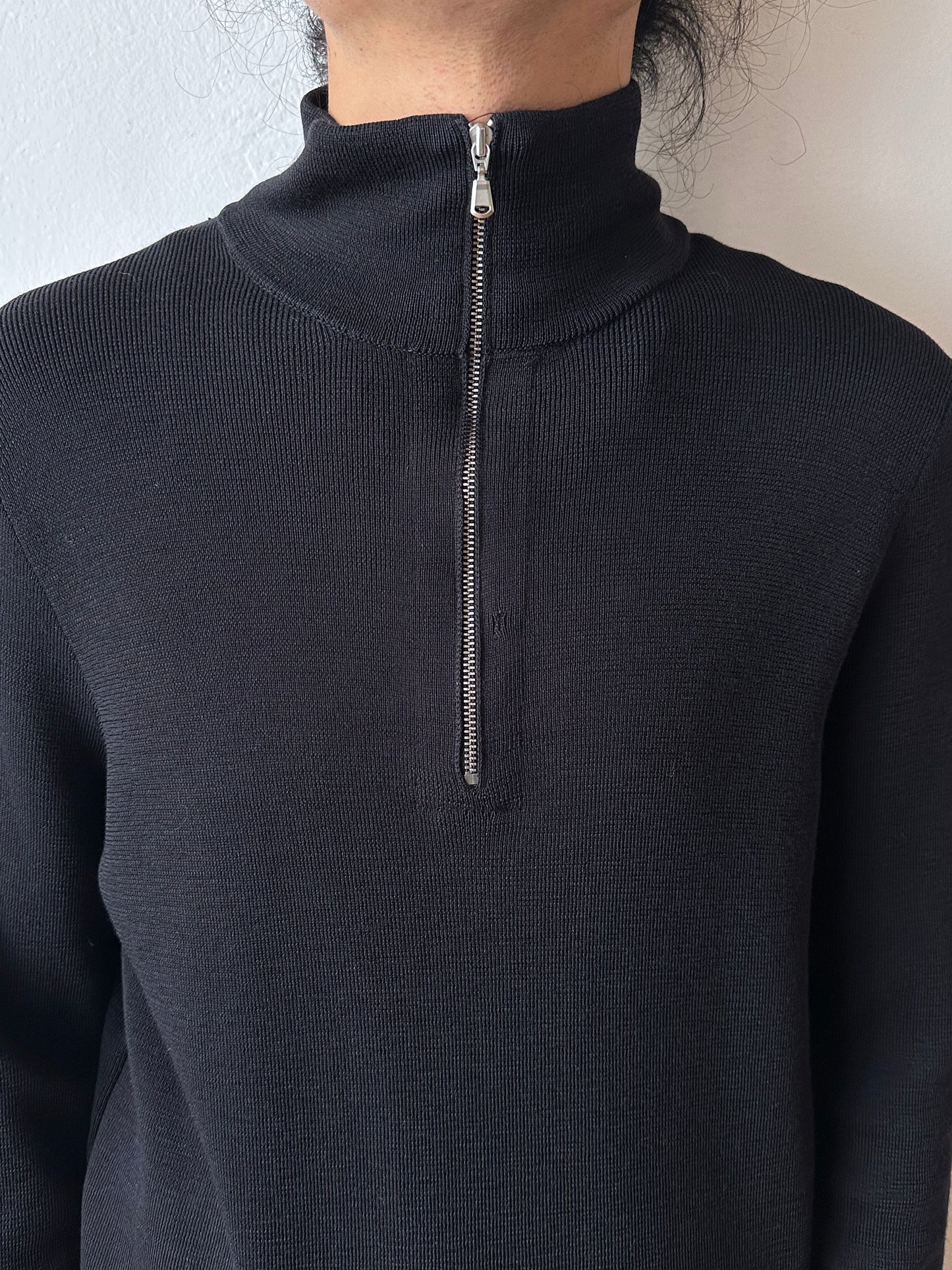 Stone Island Denims ストーンアイランド early 2000's 2006's Black wool jumper Vintage ヴィンテージ TOTO Praha Vintage clothing store Antique shop 古着屋 プラハ Prague アンティークストア