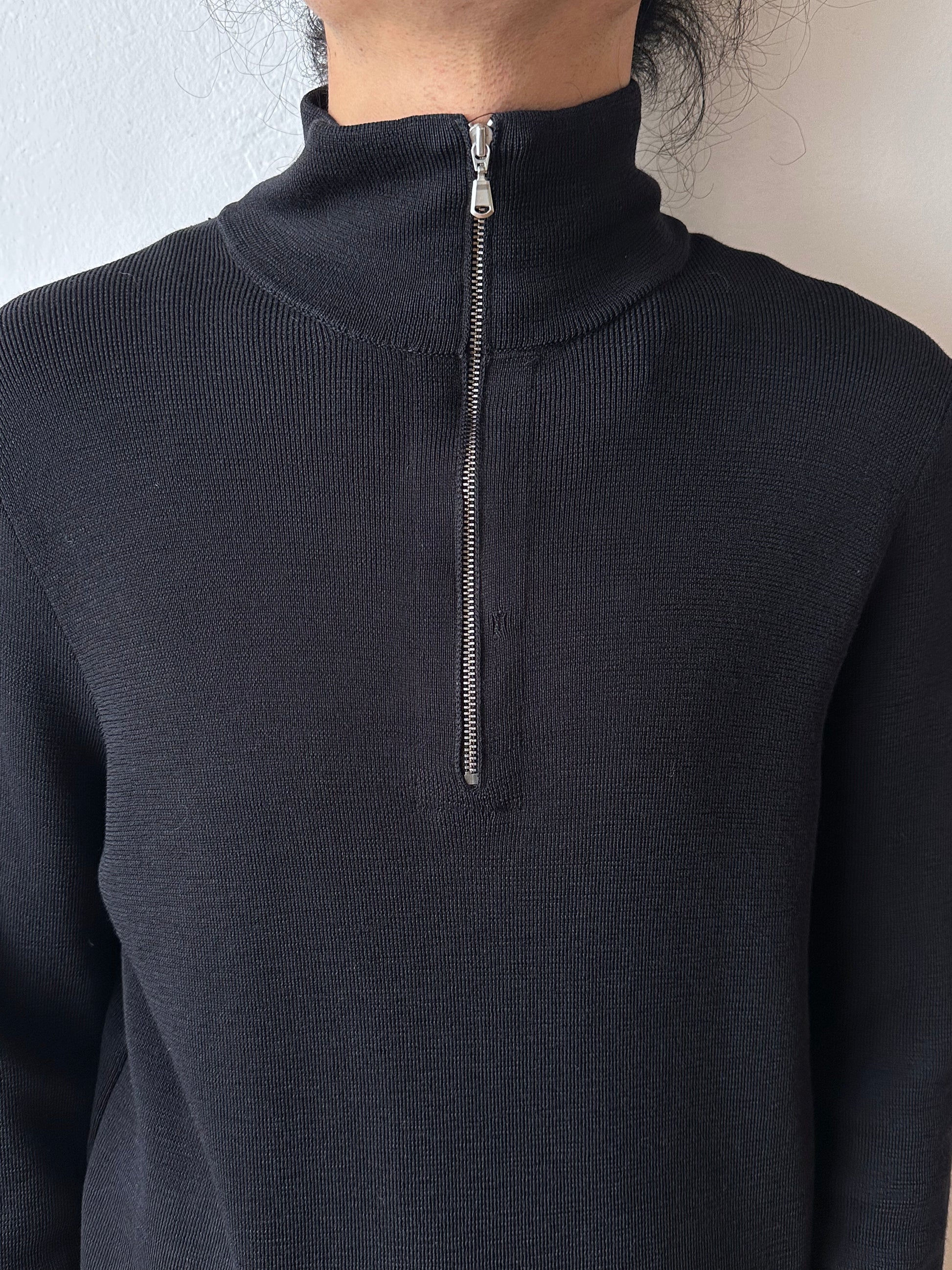 Stone Island Denims ストーンアイランド early 2000's 2006's Black wool jumper Vintage ヴィンテージ TOTO Praha Vintage clothing store Antique shop 古着屋 プラハ Prague アンティークストア