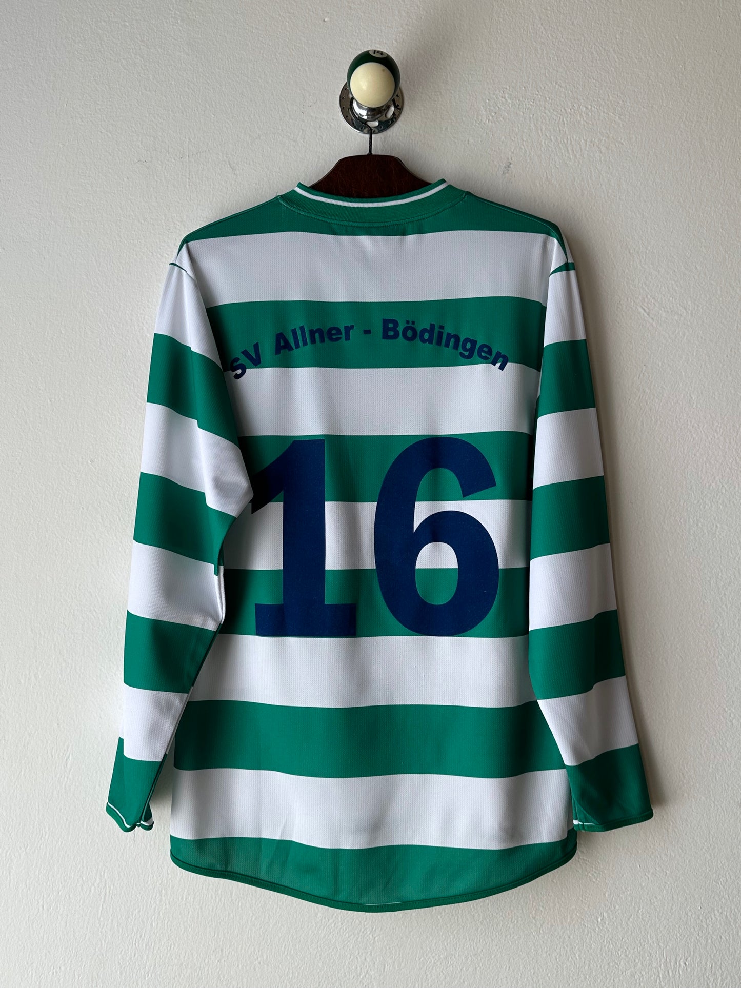 Football shirt - M