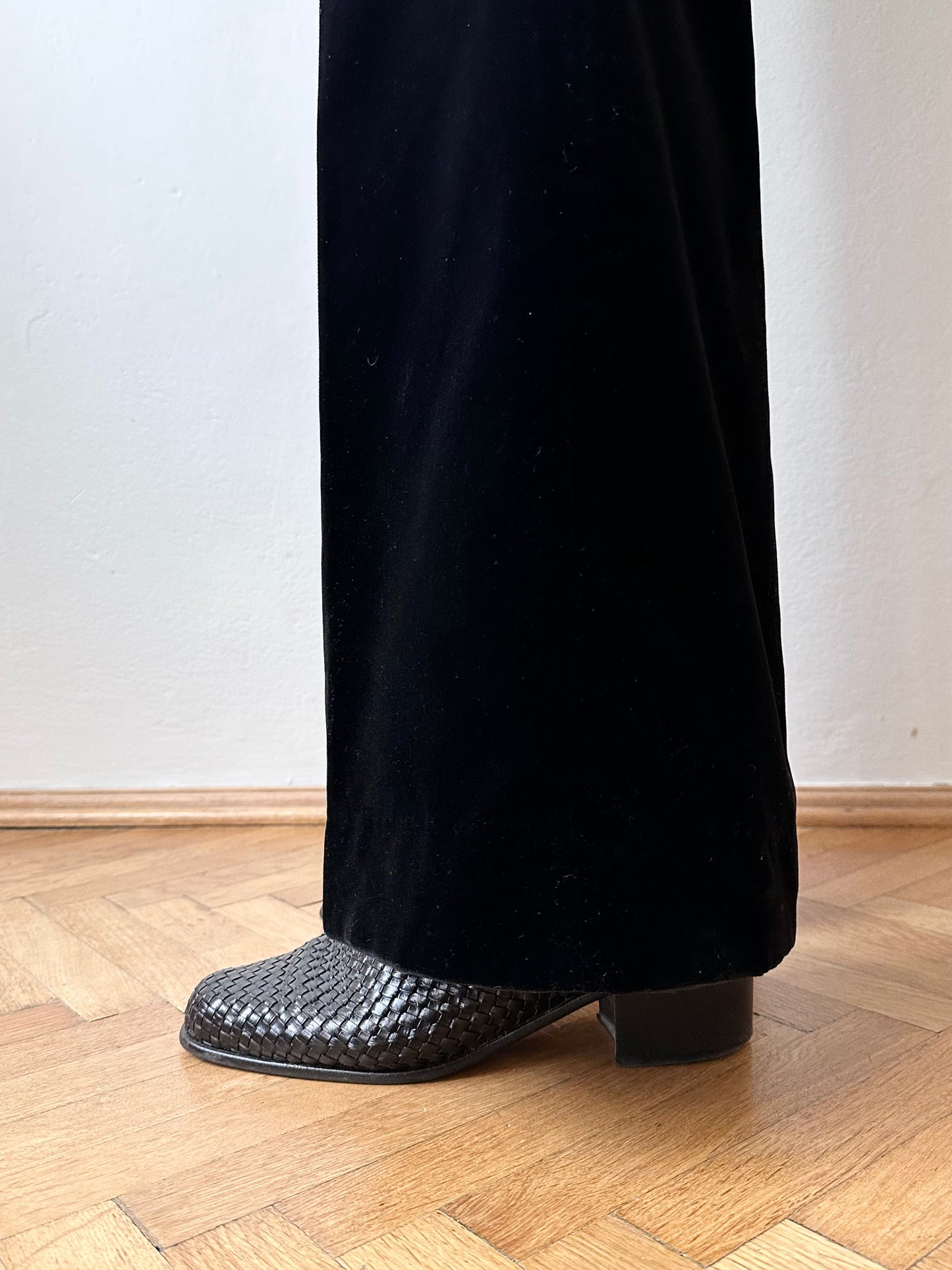 70s Black velvet trousers - w28