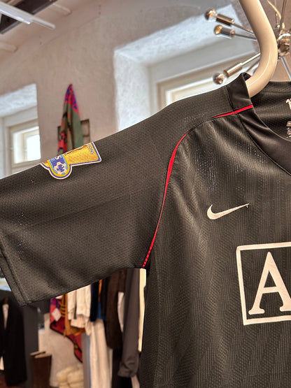 2000s Manchester United - M