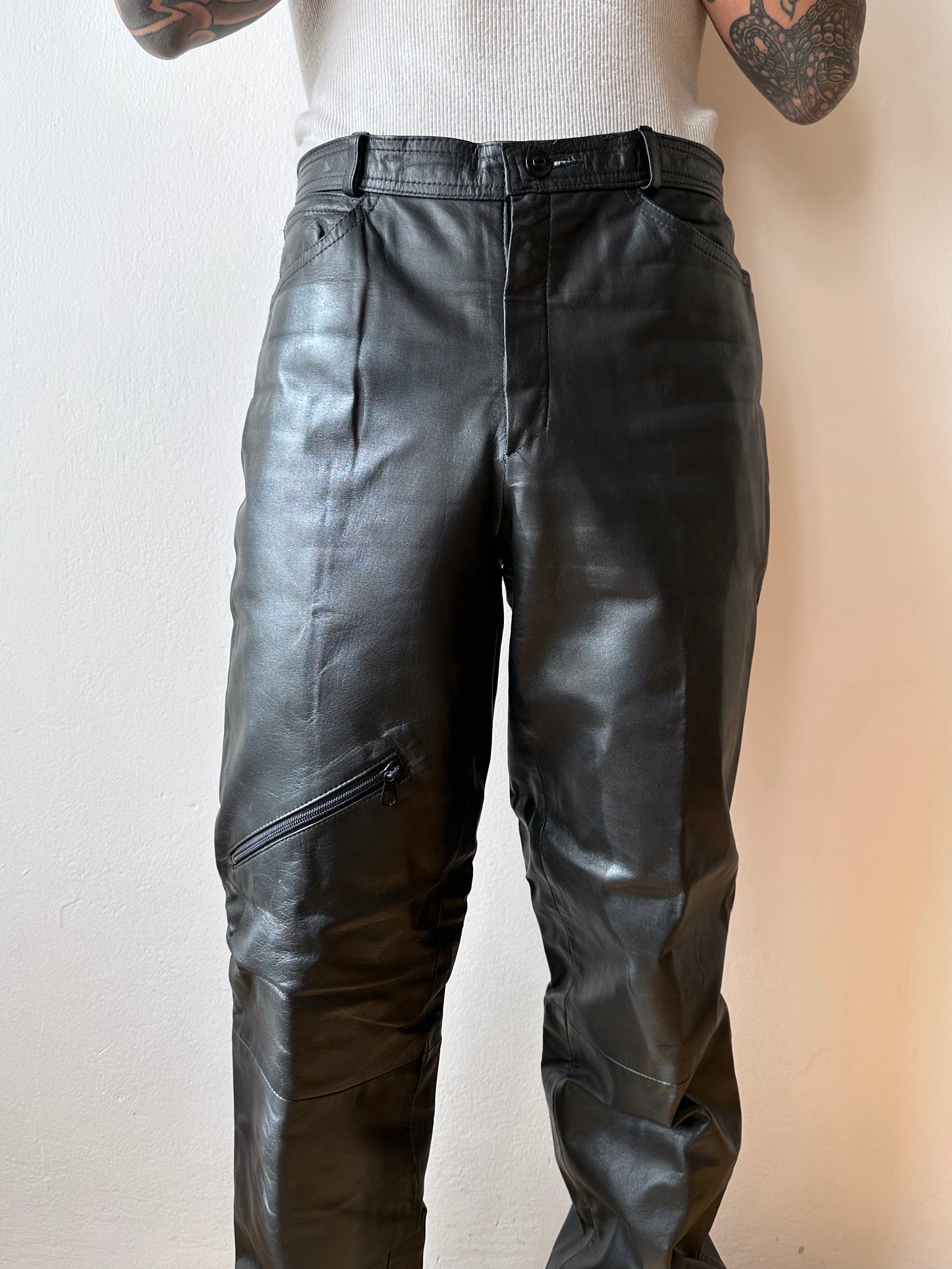 Black leather trousers - w32